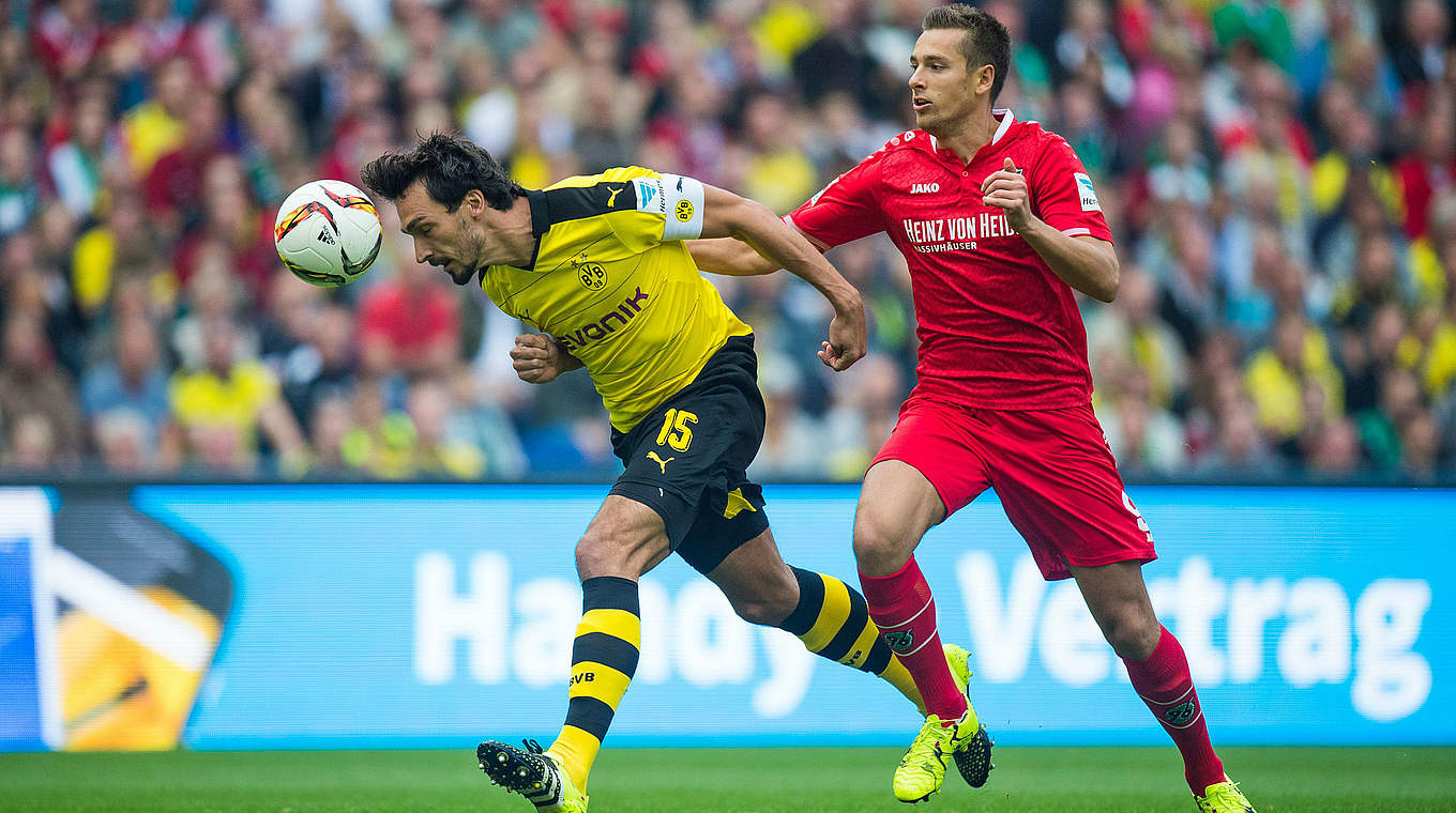 Mats Hummels (l.): "Es war ein sehr spannendes Spiel" © 2015 Getty Images
