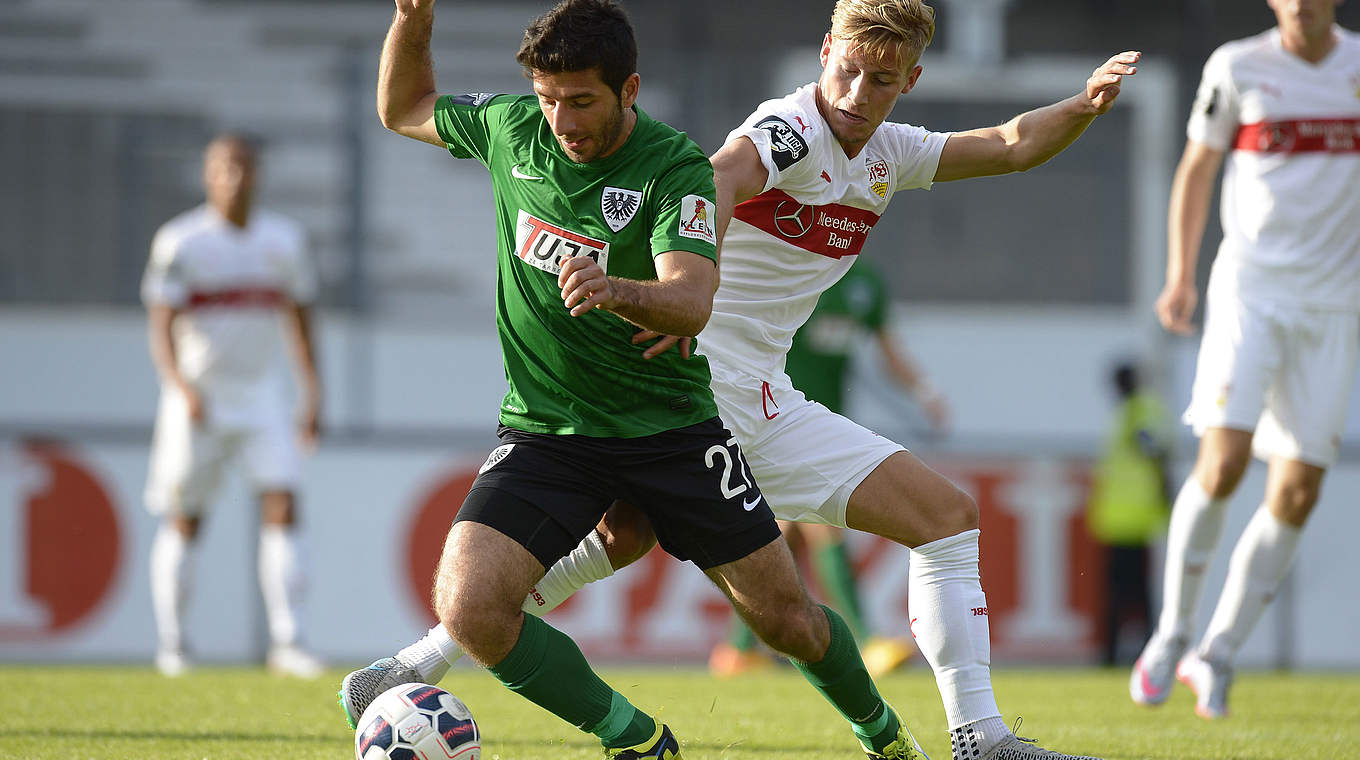 Münsters Mehmet Kara (l.): "Ich versuche, stets als Ratgeber zur Verfügung zu stehen" © 2015 Getty Images