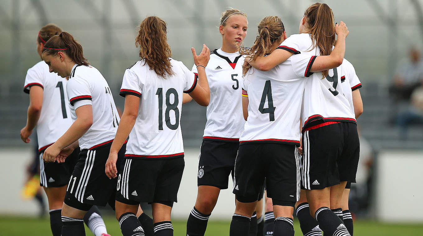 U 19-Frauen gegen Kasachstan: Zweiter Sieg im zweiten Spiel der EM-Qualifikation? © 2015 Getty Images