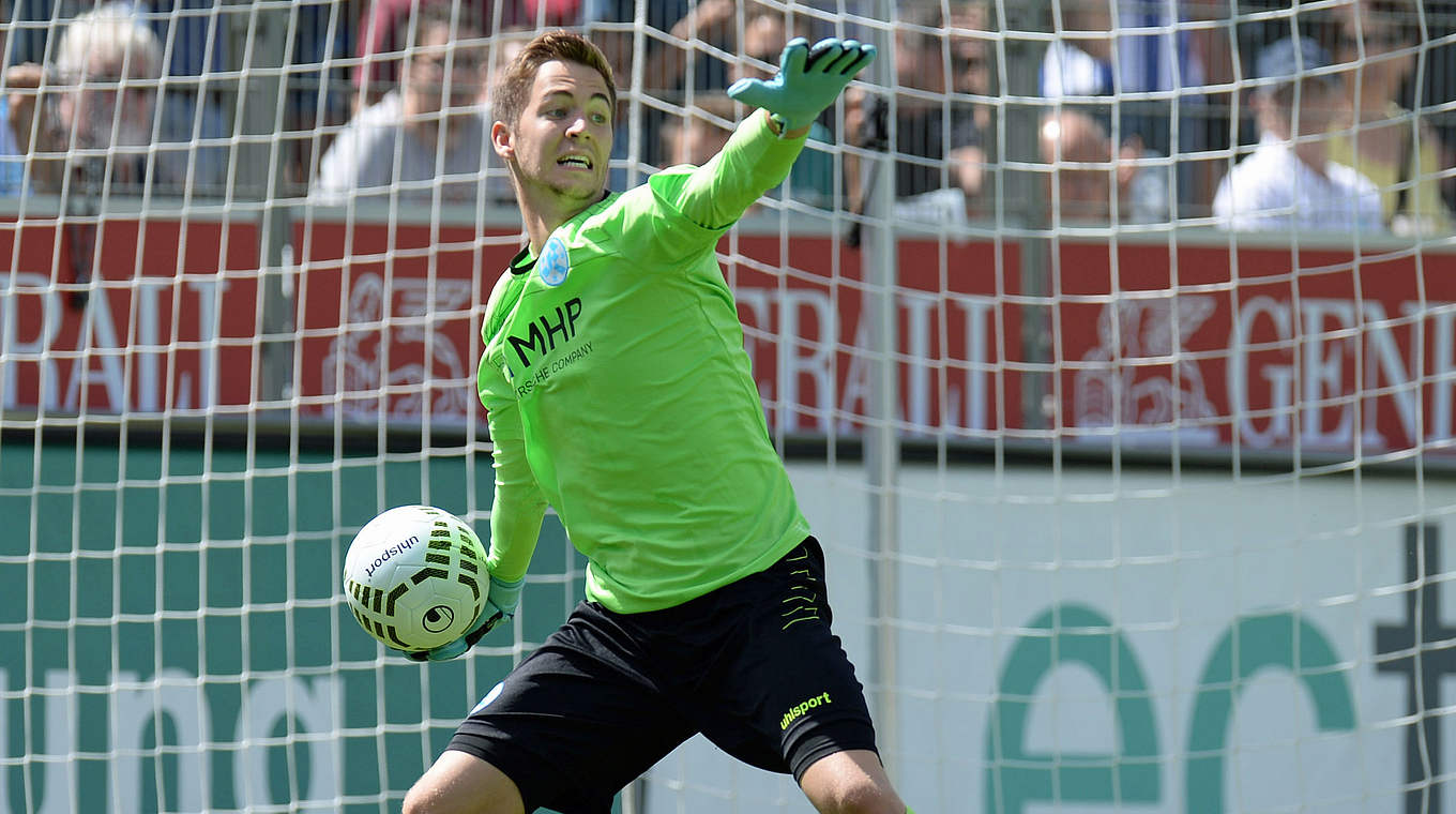 Nach abgesessener Rotsperre zurück im Kader der Stuttgarter Kickers: Carl Klaus © 2015 Getty Images