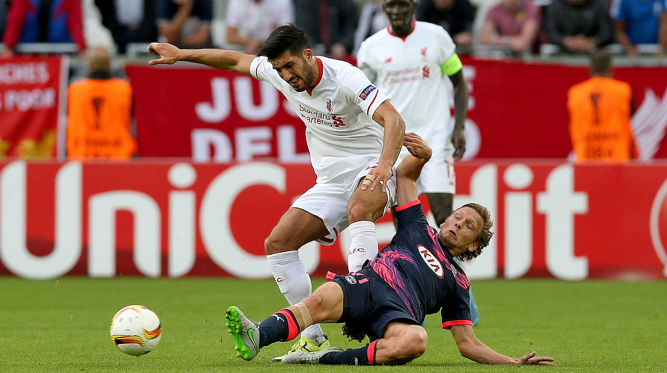 Enge Duelle: Emre Can (o.) von Liverpool gegen Bordeaux' Clement Chantome © 2015 Getty Images