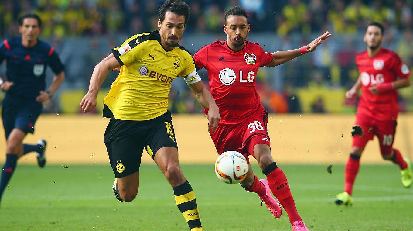 Nationalspieler unter sich: BVB-Verteidiger Hummels (l.) gegen Bellarabi © GettyImages