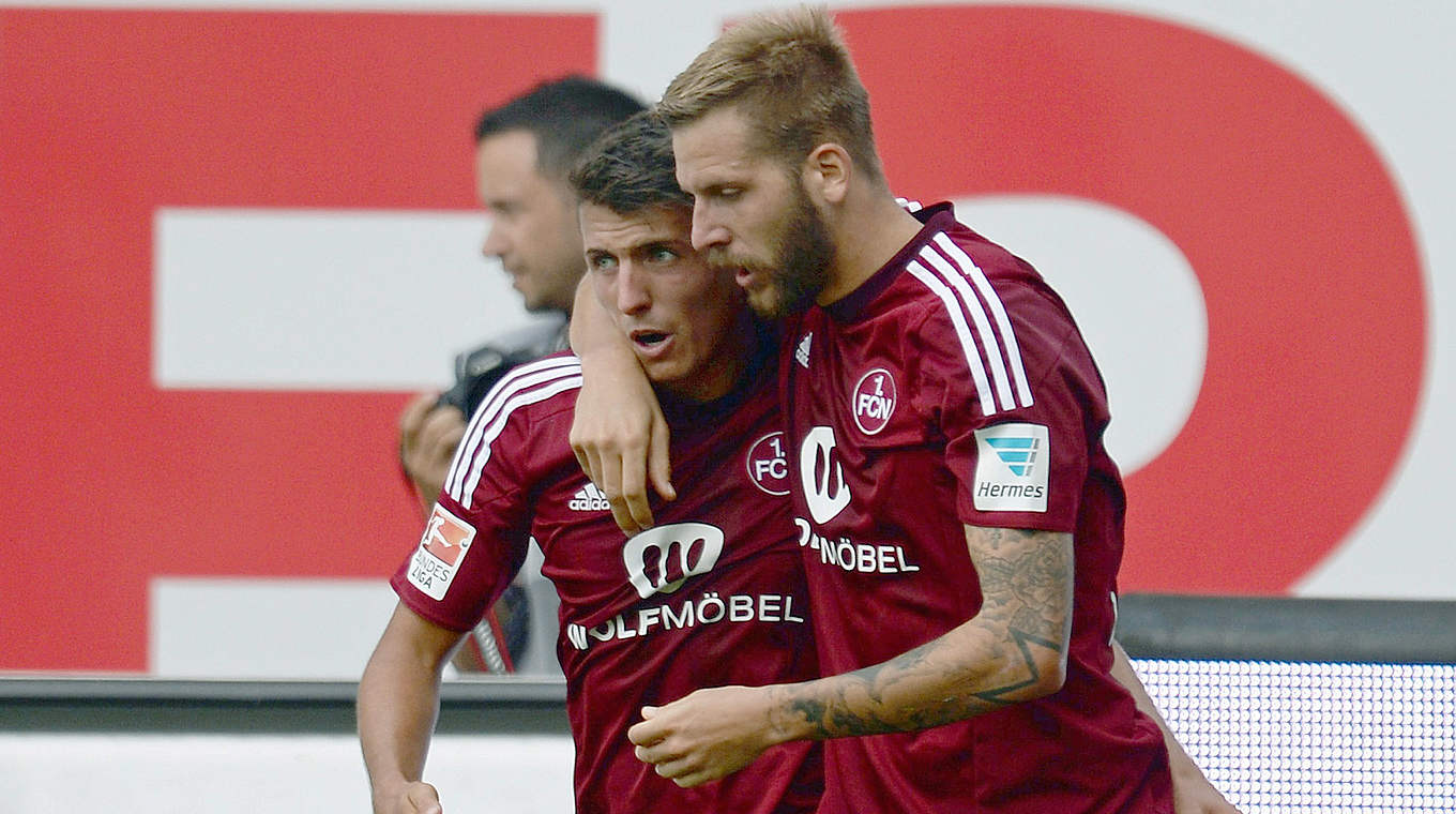 Doppelt erfolgreich: Nürnbergs Schöpf (l.) erzielte das 2:0, Burgstaller traf zum 3:0 © 2015 Getty Images