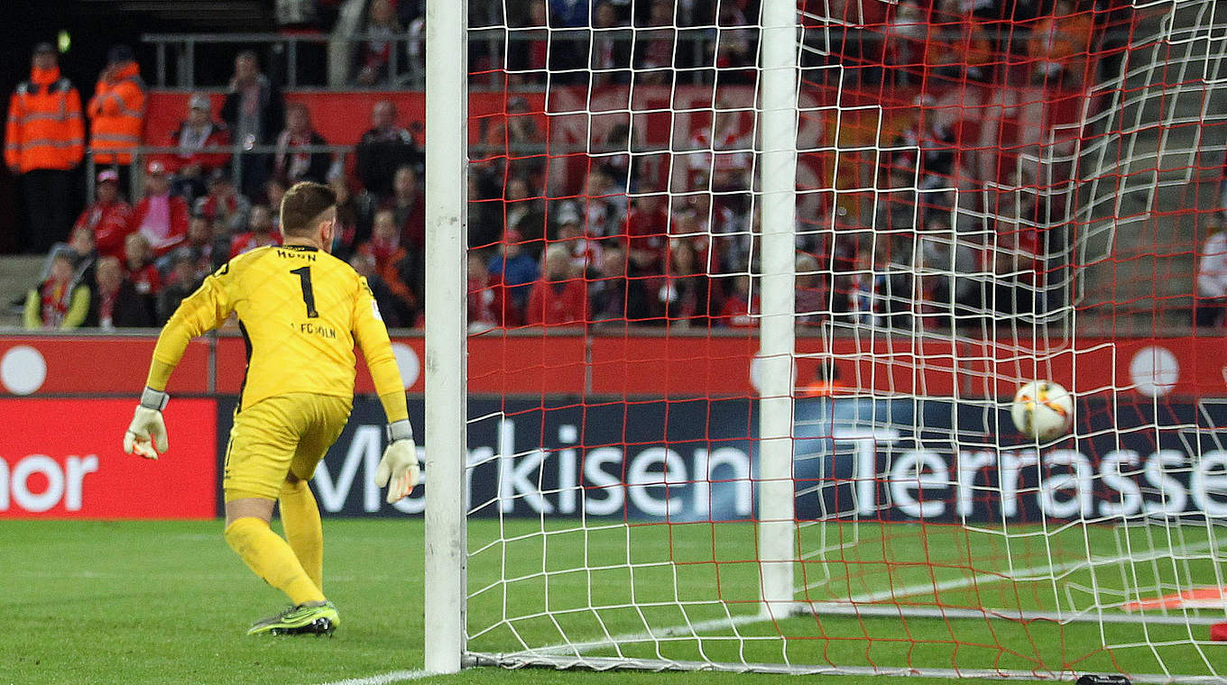 Goalkeeper Timo Horn had no chance for Marvin Matip's goal © imago/Eibner