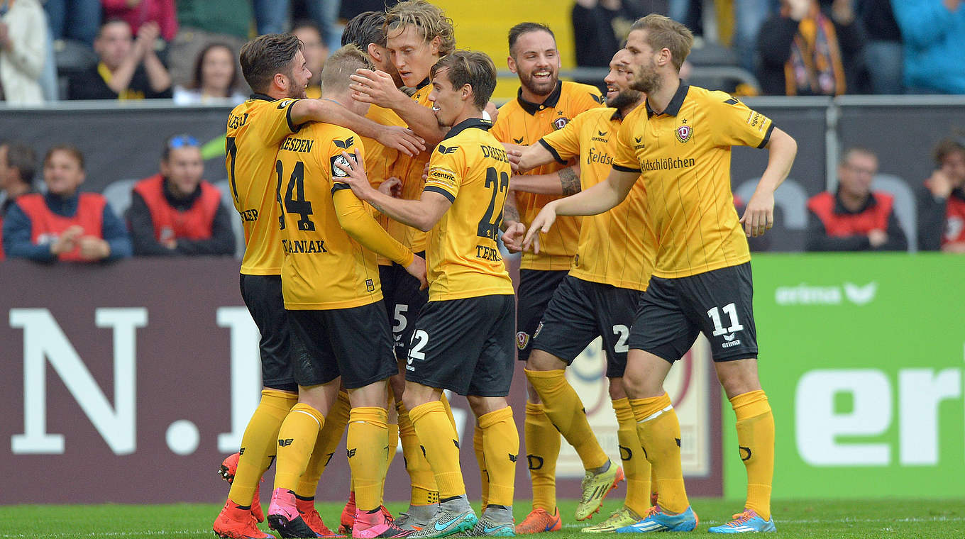 Neunter Saisonsieg: Dynamo jubelt auch gegen Aalen © 2015 Getty Images
