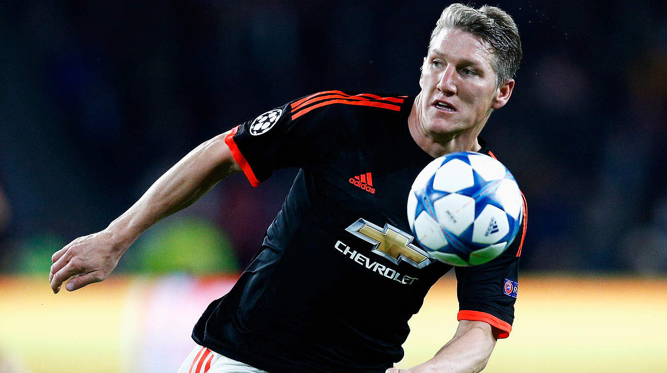 "Mr. Calm" organisiert das Mittelfeld von ManUnited: Weltmeister Bastian Schweinsteiger © 2015 Getty Images