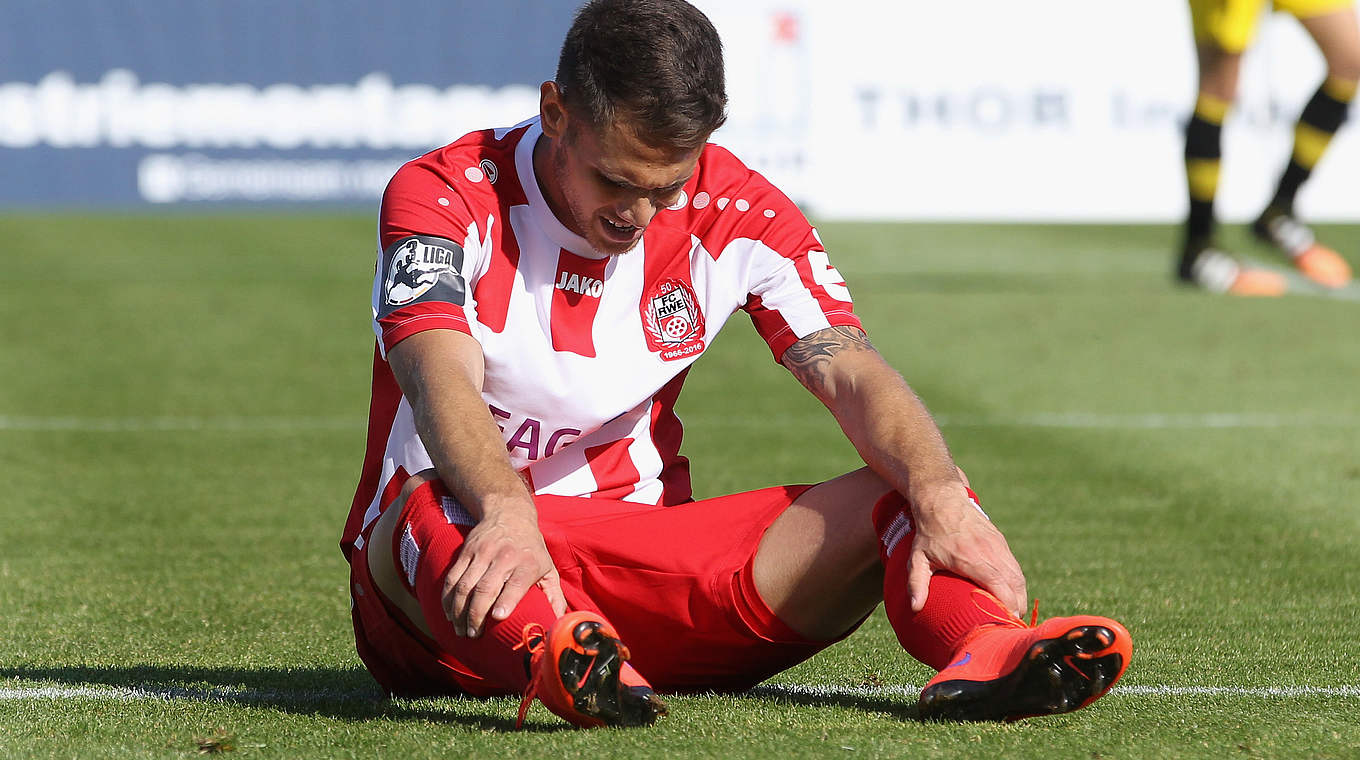 Muskelbündelriss und mehrere Wochen Pause: Erfurts Rechtsverteidiger Luka Odak
 © 2015 Getty Images