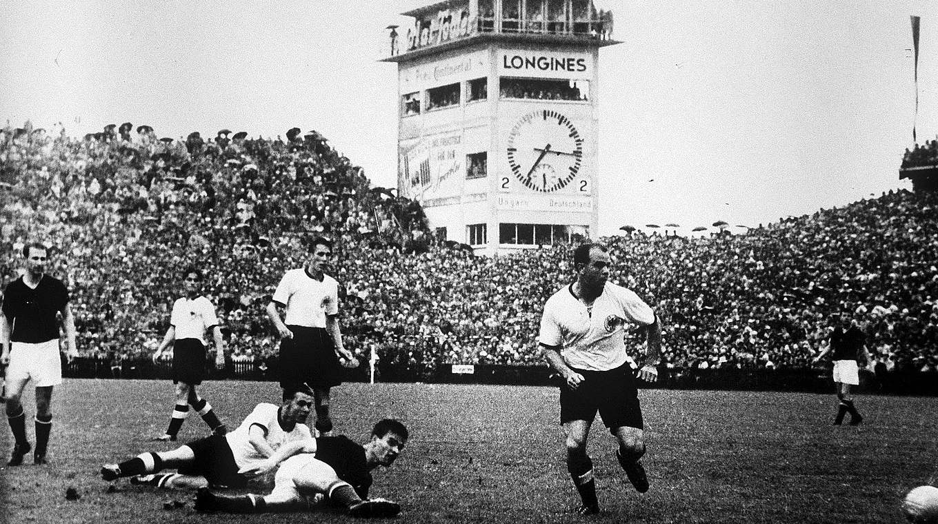 Der erste WM-Titel: das "Wunder von Bern" 1954 © imago