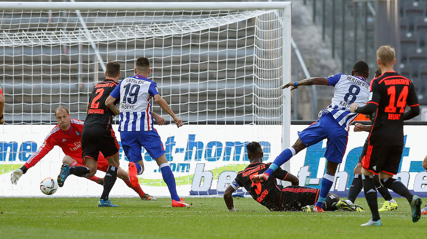 Kalou scores the first goal in Berlin. © 2015 Getty Images