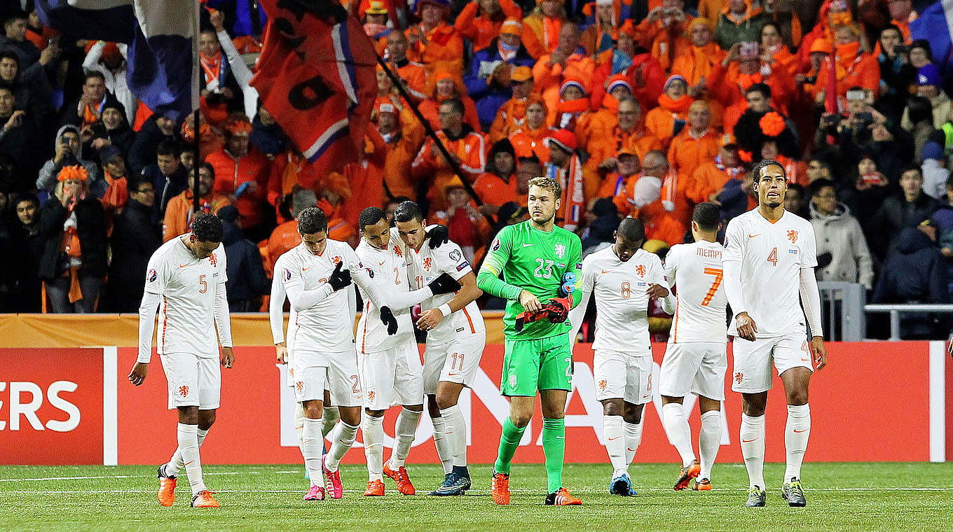 Holland have work to do if they are to join Germany next summer © STANISLAV FILIPPOV/AFP/Getty Images
