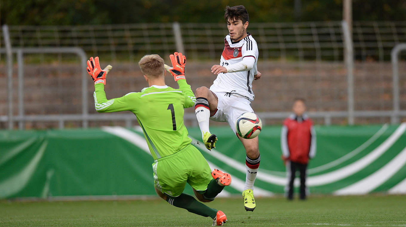 Suat Serdar of Mainz brings Germany level for the second time © 2015 Getty Images