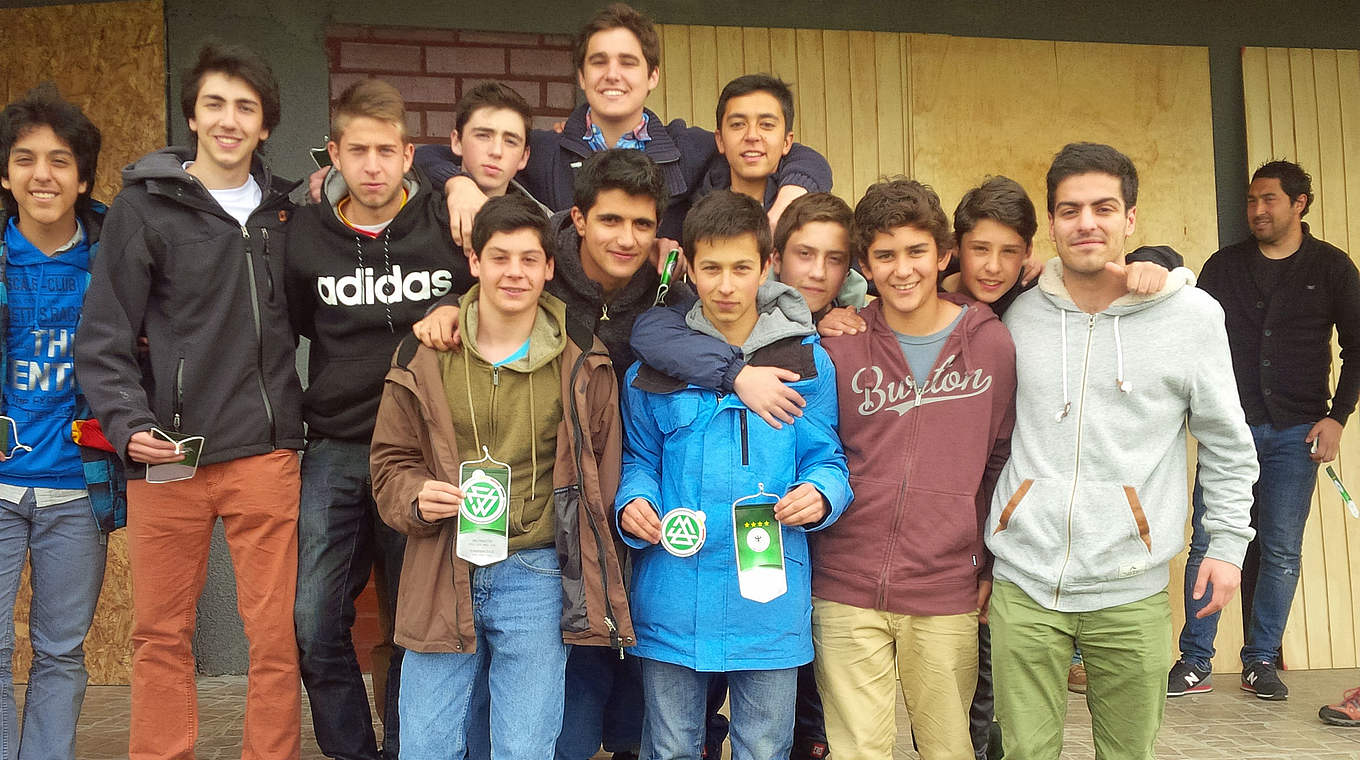 Besuchen eine deutsche Schule in Chillán: 20 Jugendliche als deutscher "Anhang" © DFB