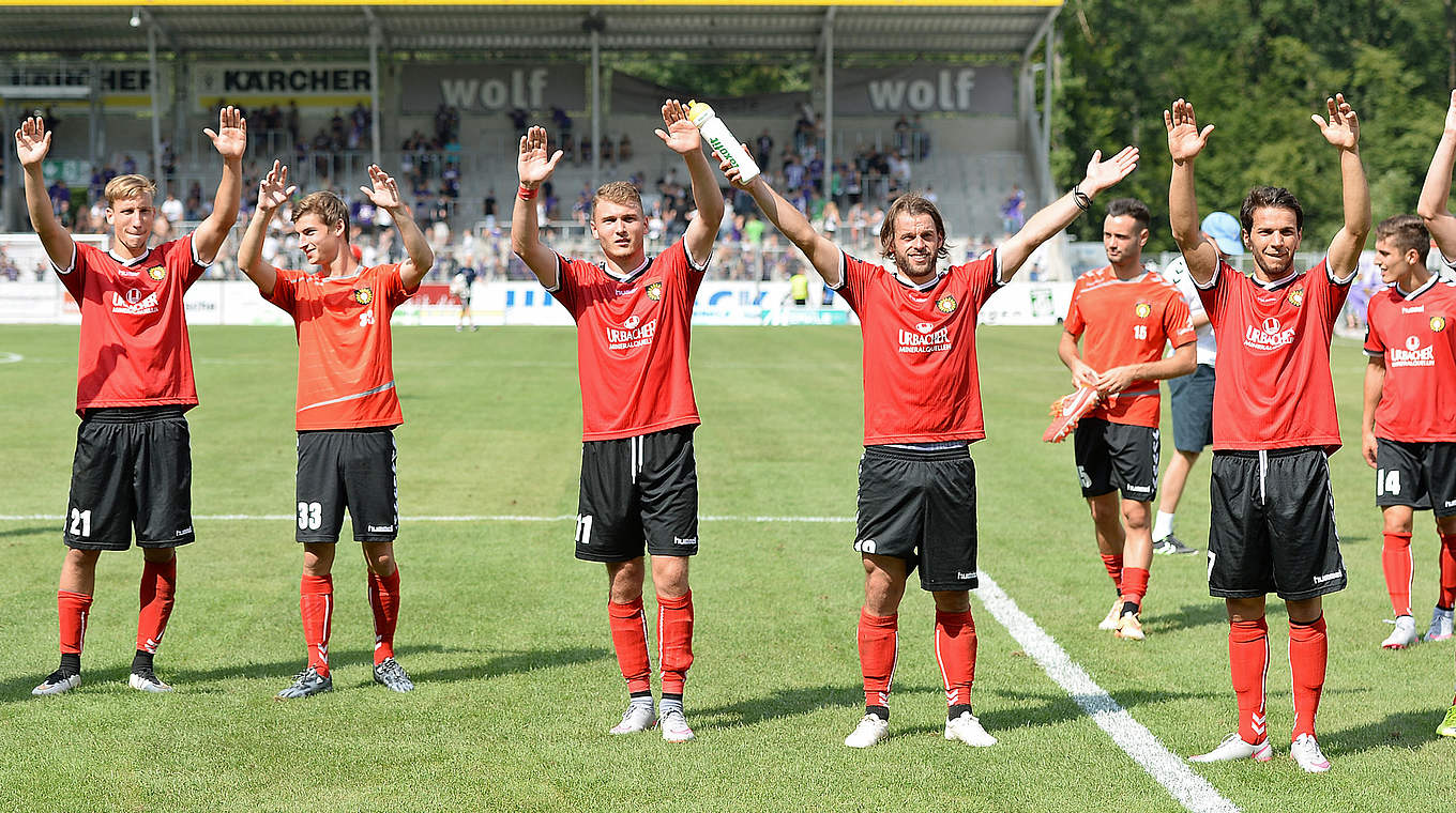 Begrüßt ehrenamtliche Helfer bei Derby gegen Aalen: die SG Sonnenhof Großaspach © 2015 Getty Images