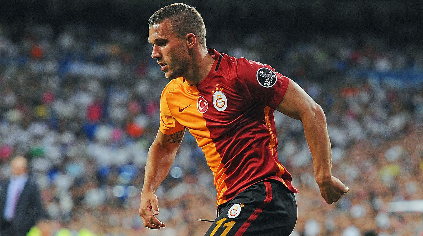 Ein Tor, ein Punkt: Podolski und Galatasaray spielen 3:3 gegen Antalyaspor © 2015 Getty Images