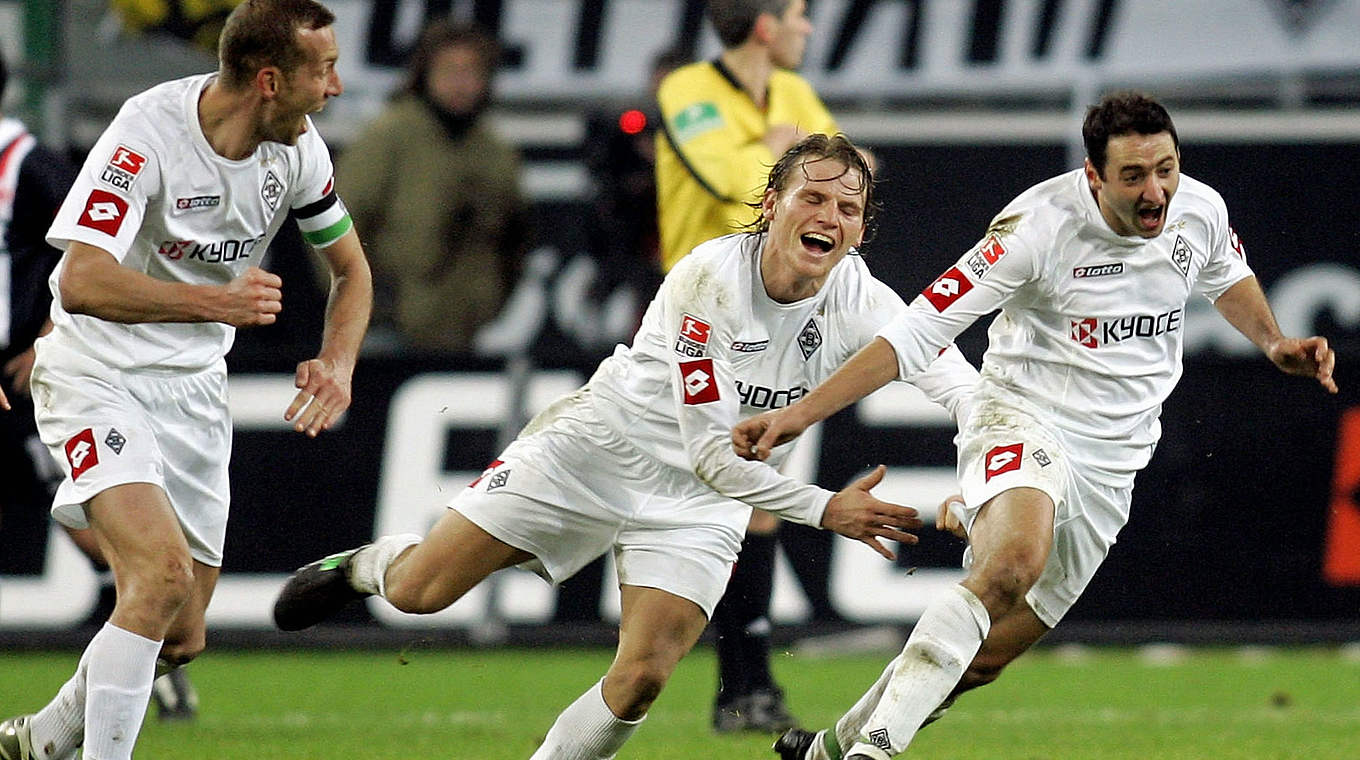 Zwei Tore, eine Vorlage: Oliver Neuville (r.) im Spiel gegen die Eintracht im Dezember 2005 © 2005 Getty Images