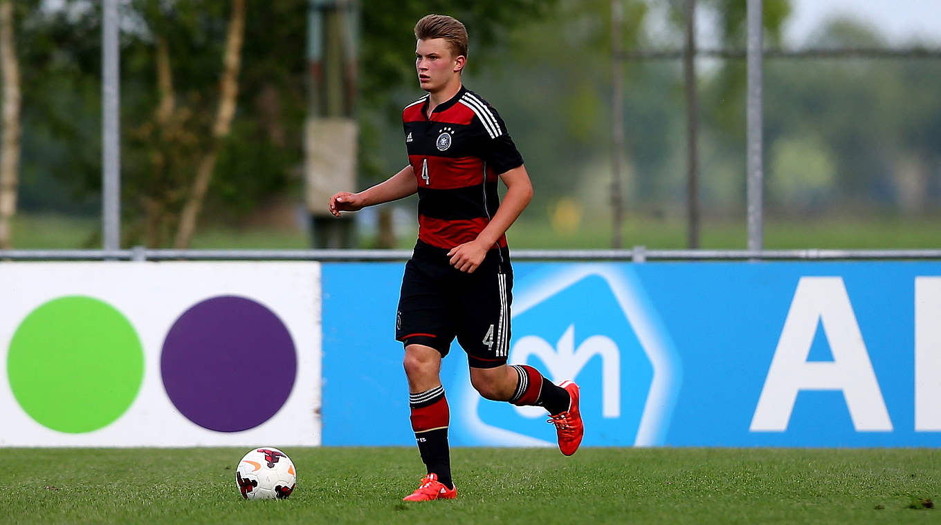 Steht im DFB-Aufgebot für die Länderspiele in Österreich: Lukas Mai vom FC Bayern © 2015 Getty Images