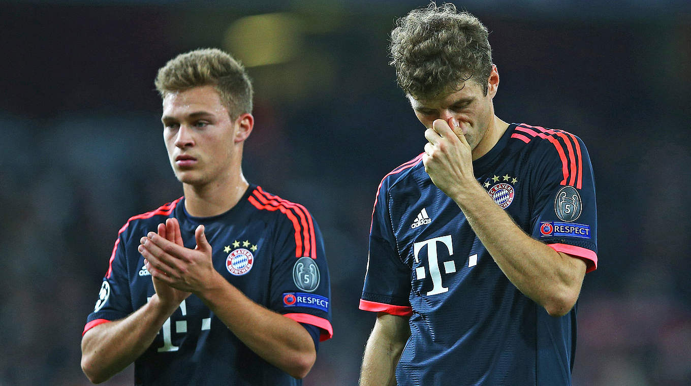Ungewohntes Gefühl: Müller (r.) und Kimmich gehen erstmals leer aus © 2015 Getty Images