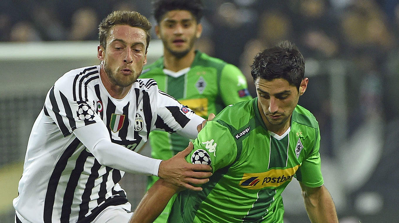 Zweikampf um den Ball: Lars Stindl (r.) und Claudio Marchisio © OLIVIER MORIN/AFP/Getty Images
