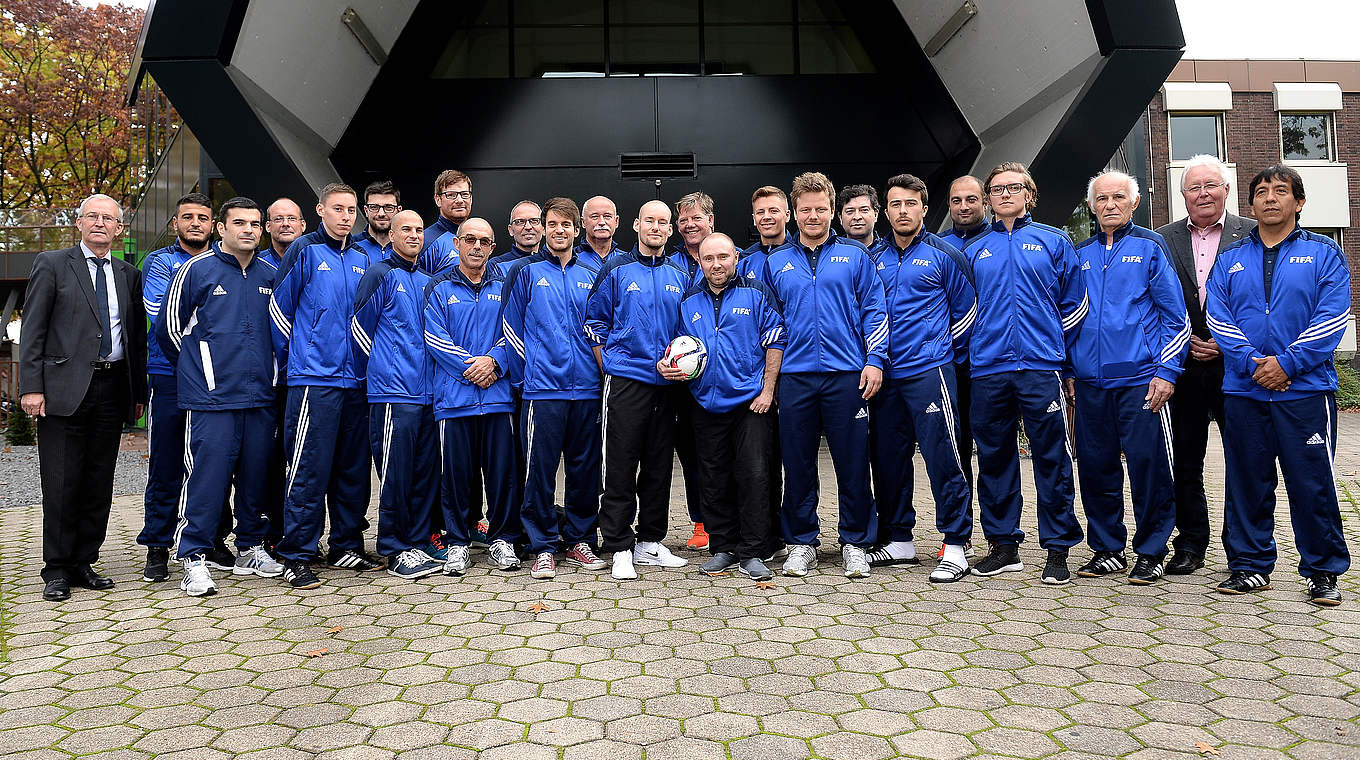 Am FIFA-Futsal-Lehrgang nahmen 26 Trainer teil. © 2015 Getty Images