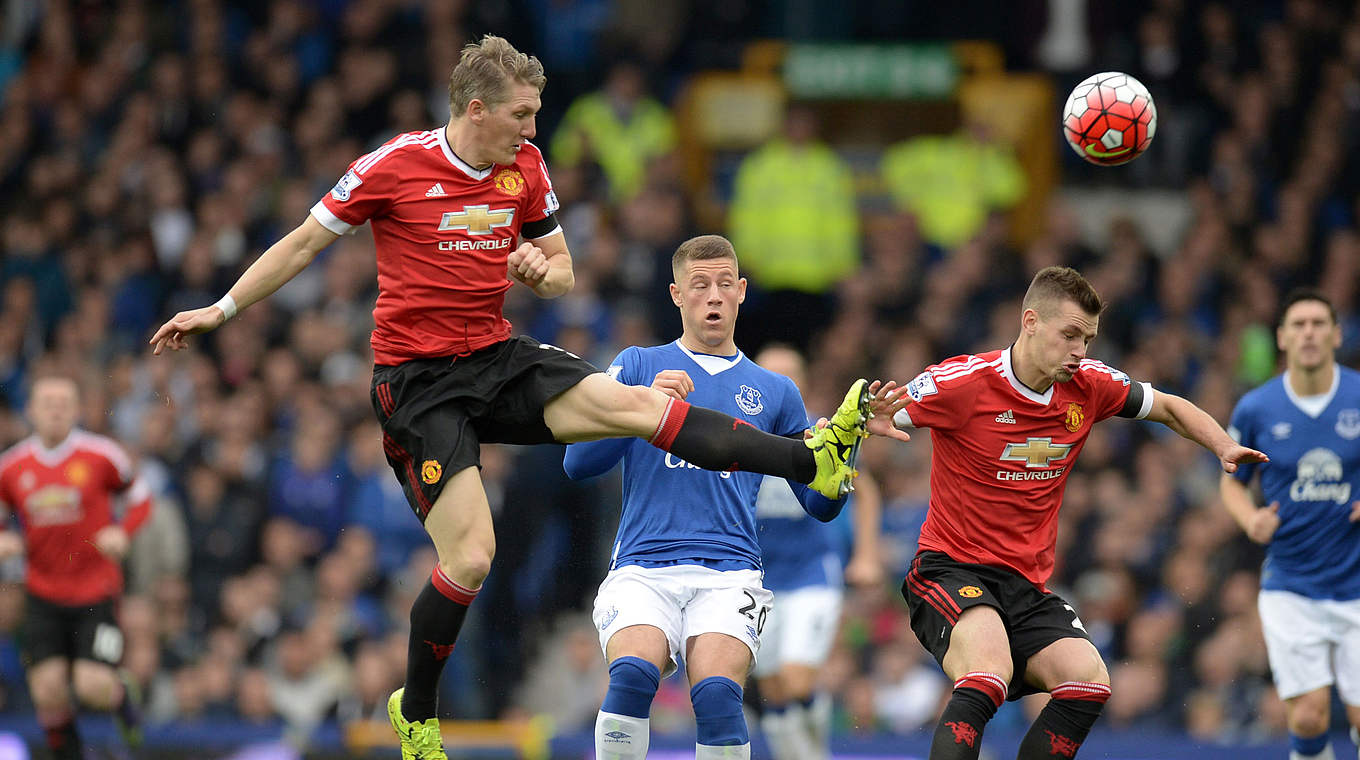 Derby in Manchester: Schweinsteiger trifft mit United auf City © 