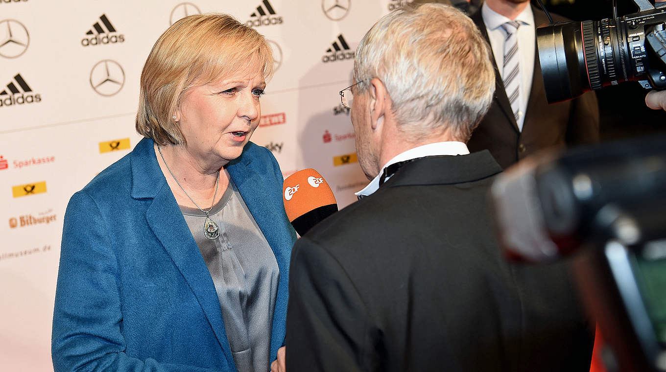 Hoher Besuch in Dortmund: Auch NRW-Ministerpräsidentin Kraft war zu Gast © 2015 Getty Images