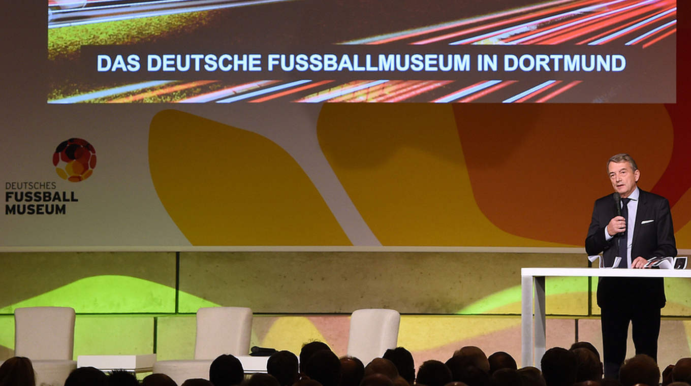 Hielt mit feierlichen Worten die Begrüßungsrede: DFB-Präsident Wolfgang Niersbach © GES/Markus Gilliar