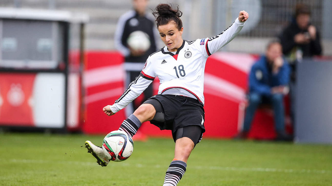 It was a perfect day for Lina Magull of SC Freiburg © 2015 Getty Images