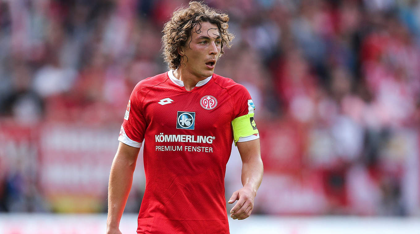 Wechselt von Mainz nach Leverkusen: Julian Baumgartlinger © 2015 Getty Images
