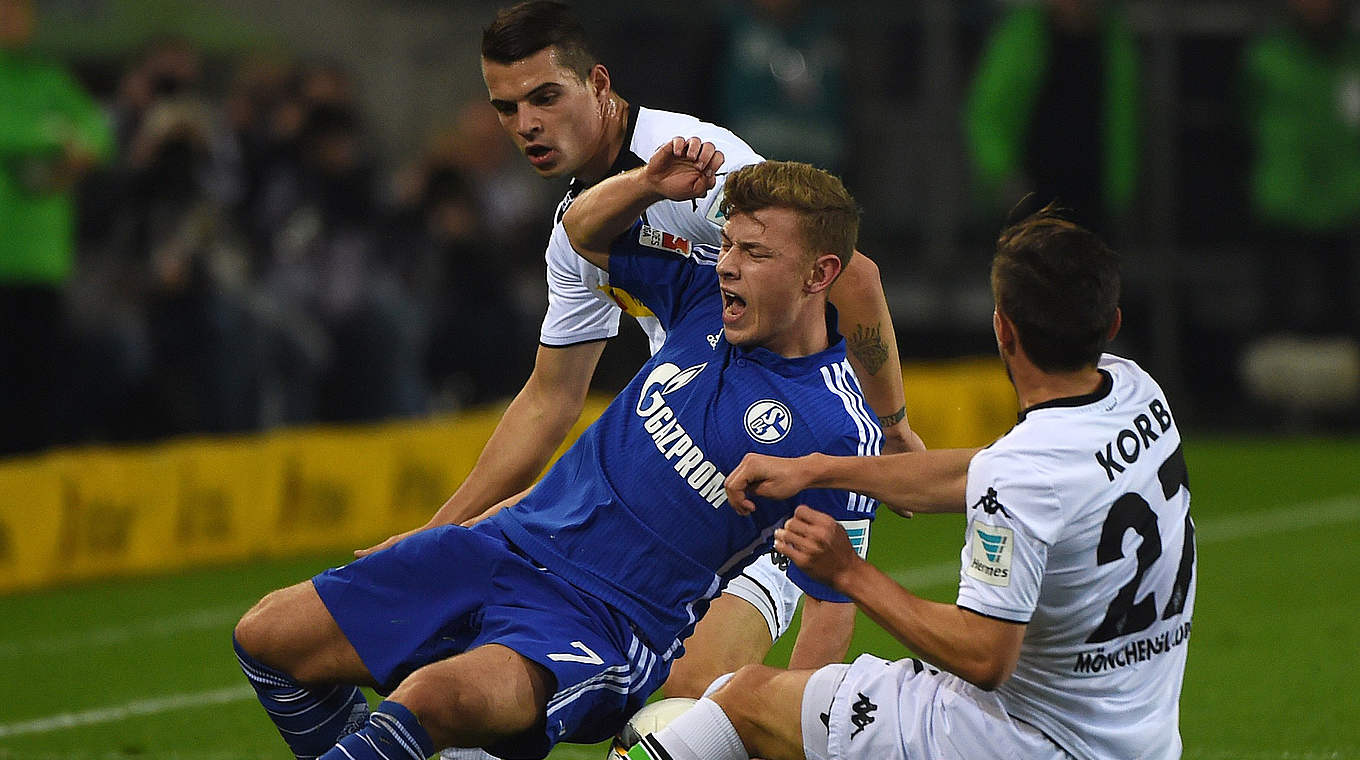 Starker Schalker: Meyer bereitet das 1:1 in Weltklasse-Manier vor © 