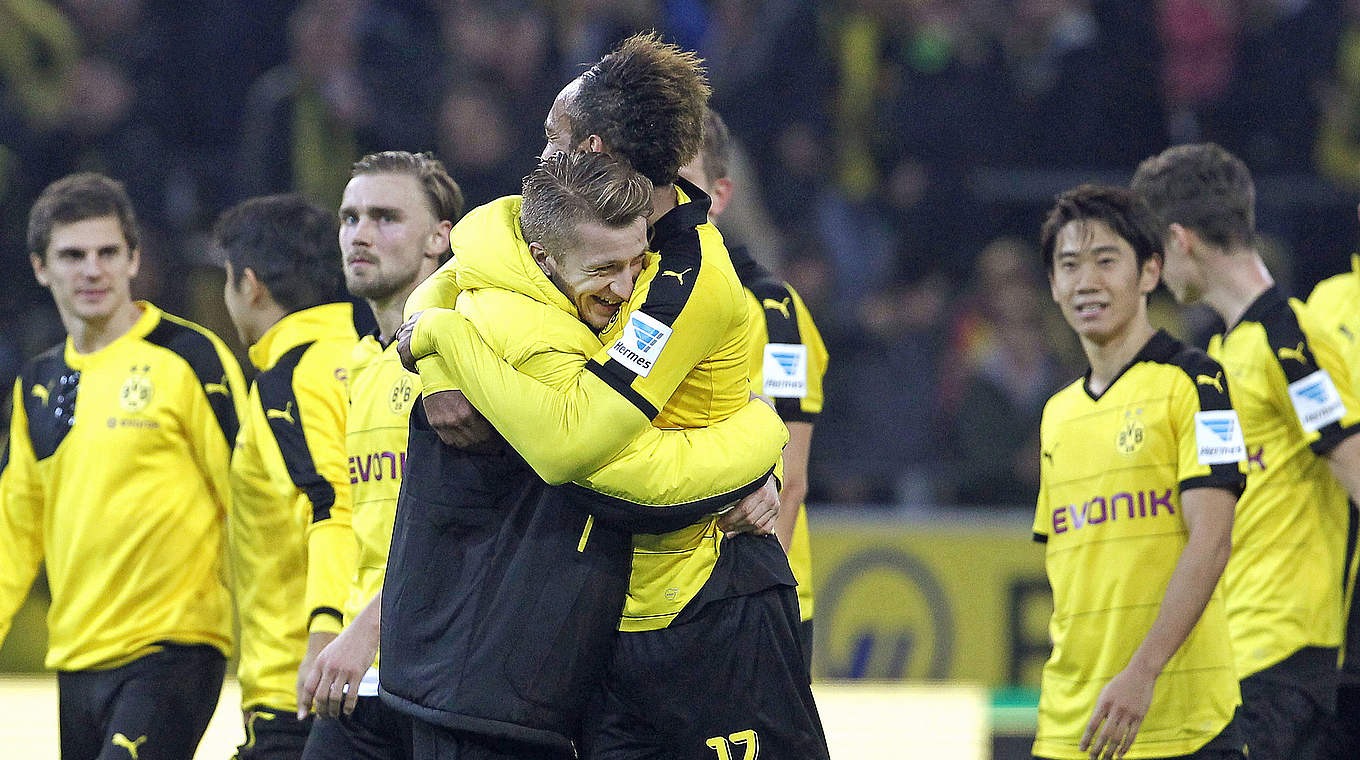 Reus (4.v.l.) über BVB-Kollege Aubameyang: "Er ist unheimlich fokussiert und relaxed" © 2015 Getty Images