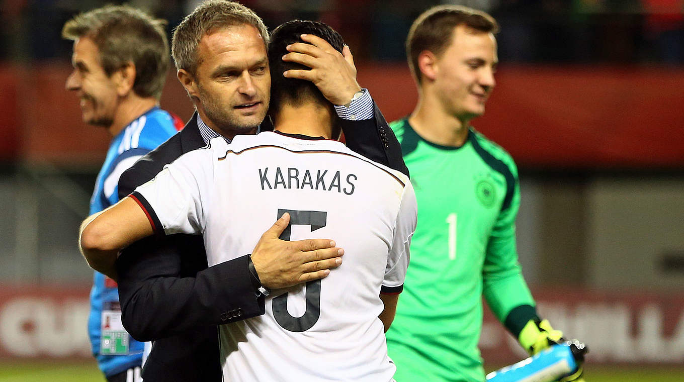 Reunion with his old apprentices as Wück temporarily takes charge of his former U17s.   © FIFA/FIFA via Getty Images