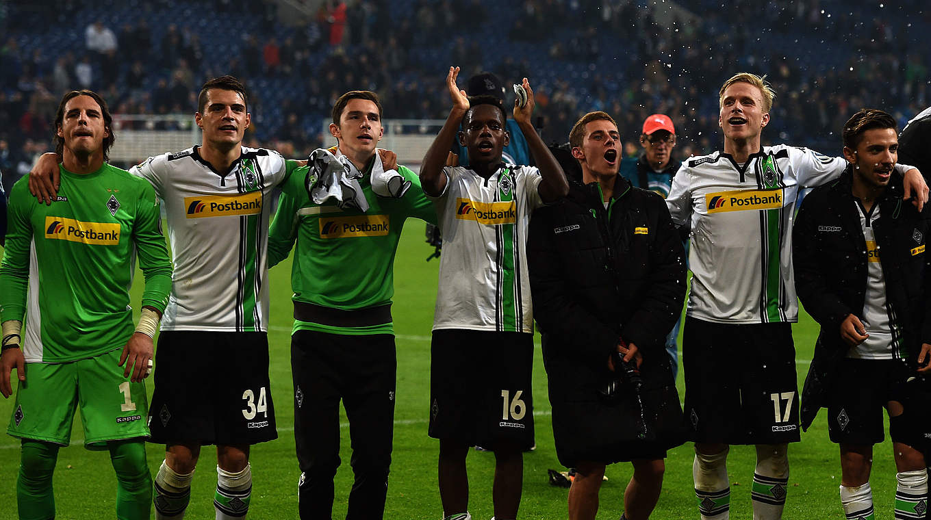 Die Fohlen feiern den Einzug ins Achtelfinale und den zweiten Sieg innerhalb von vier Tagen gegen den FC Schalke. © 