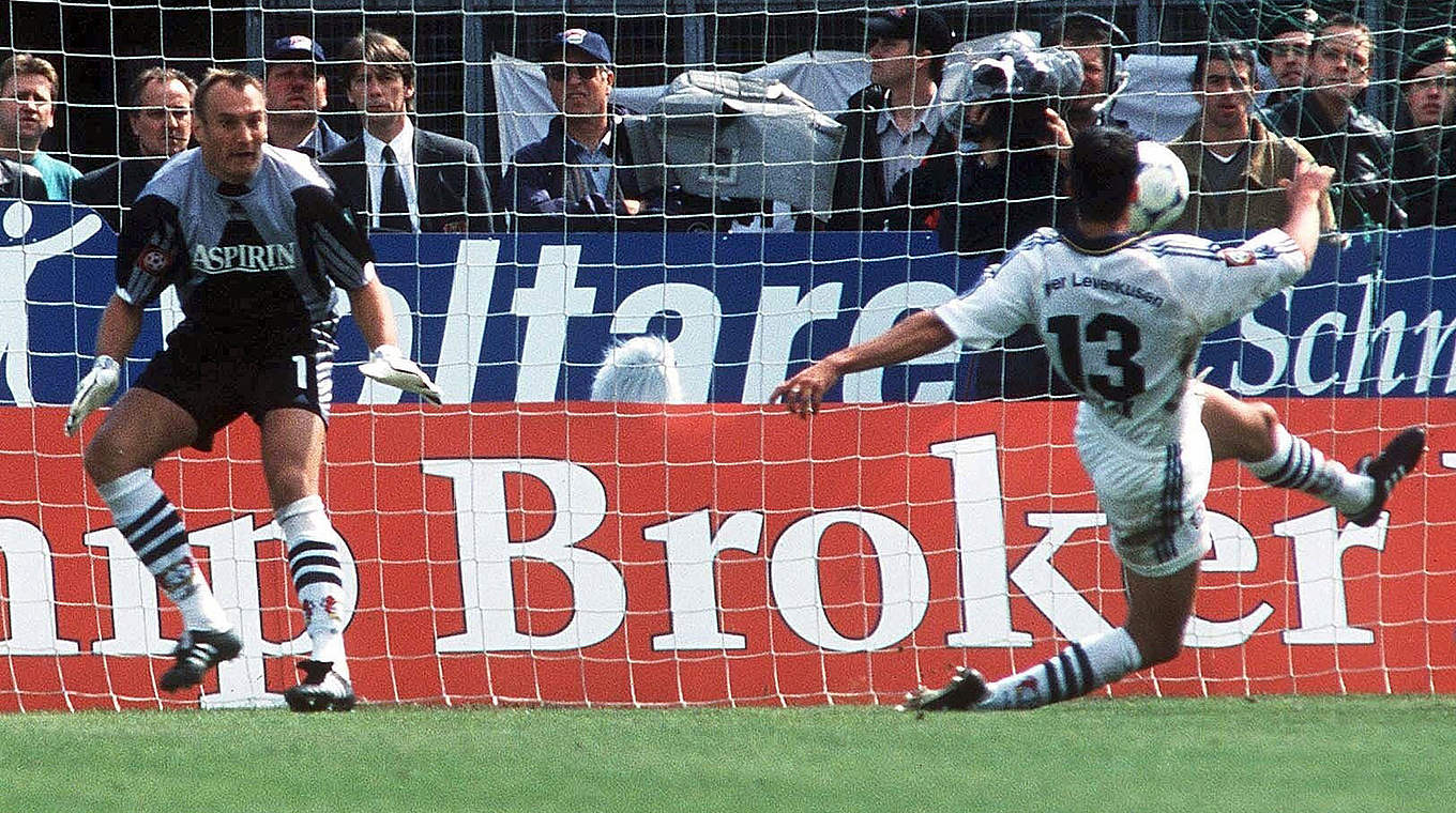 Michael Ballack scores an own goal in Unterhaching in May 2000 © Bongarts/GettyImages
