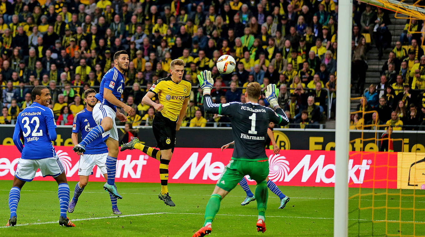 Führt die Borussia mit seinem Tor zum Sieg: Nationalspieler Matthias Ginter © 2015 Getty Images