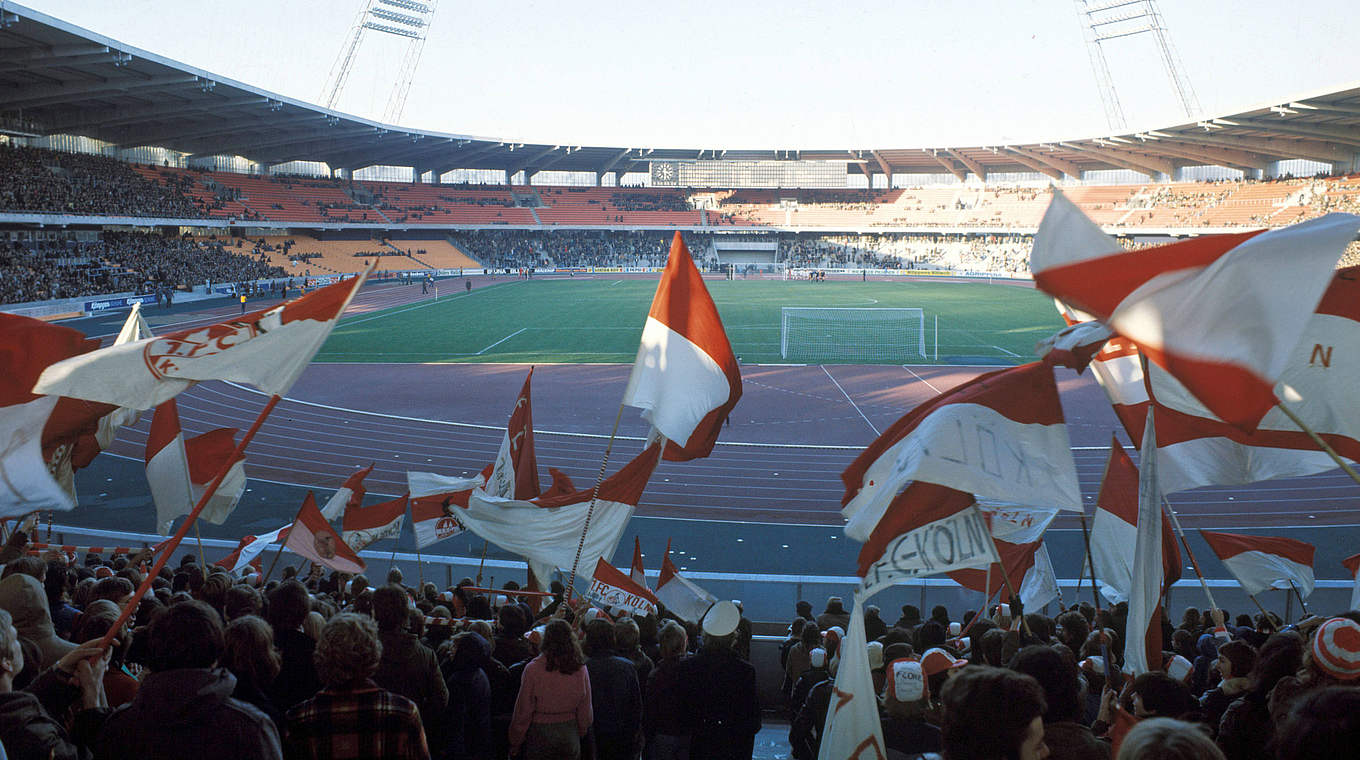 Niederlage im erneuerten Müngersdorfer Stadion: Köln verliert 1975 gegen Frankfurt © imago sportfotodienst