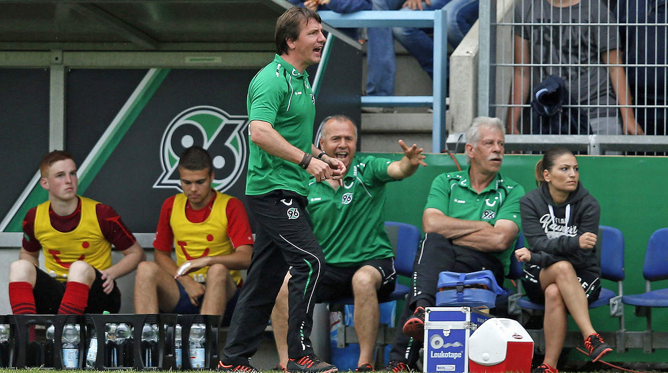 Geben den Sieg im Pokalspiel trotz 5:3 noch aus der Hand: Stendel und Hannover U 19 © 2014 Getty Images
