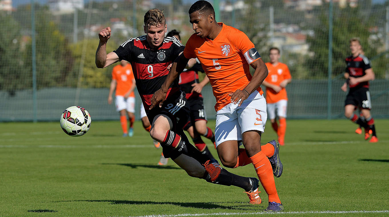 Laufduell: Christoph Daferner (l.) und Holland-Kapitän Jurich Carolina © 2015 Getty Images