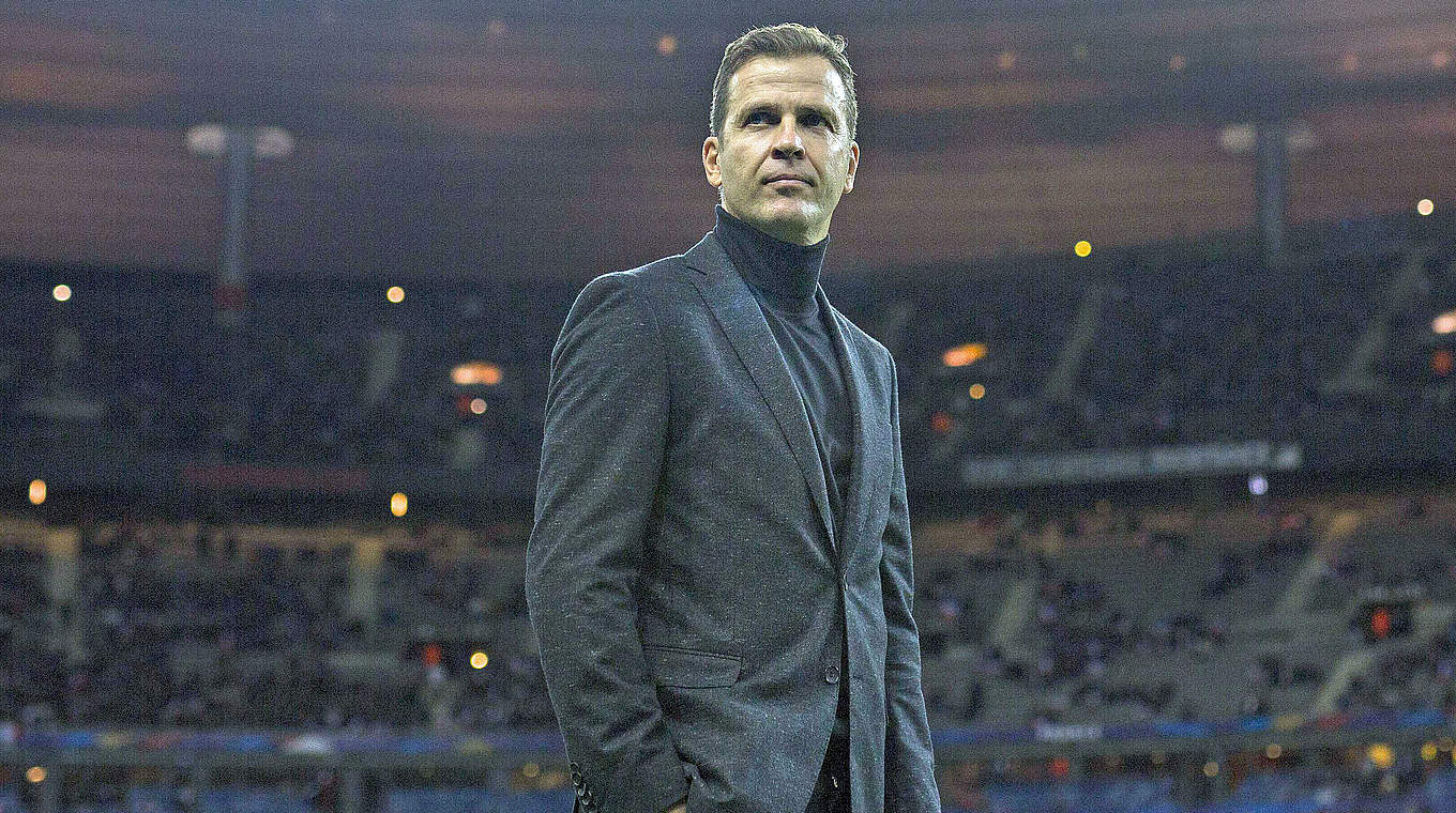 Teammanager Oliver Bierhoff: "In der Kabine herrschte große Unsicherheit, große Angst" © imago/Moritz Müller