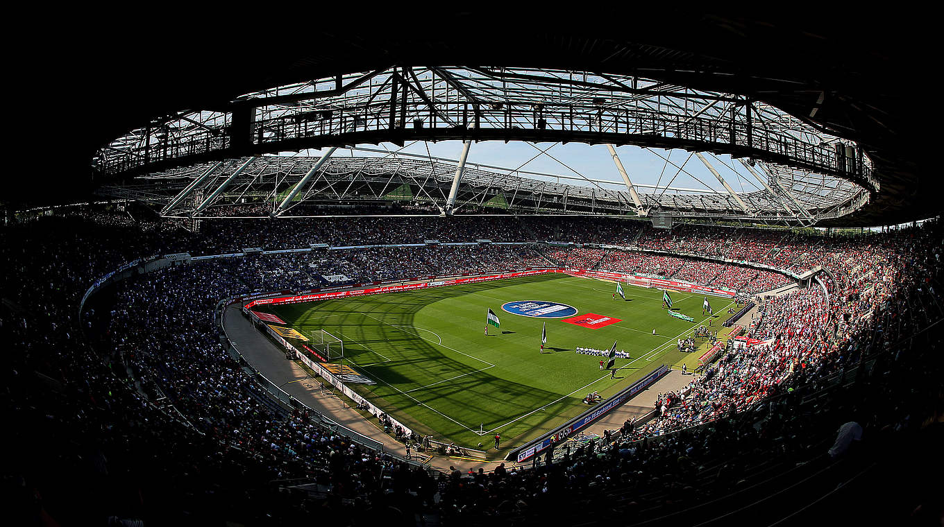 Hannover's HDI-Arena will play host to Germany vs. Netherlands on Tuesday as planned © 2013 Getty Images
