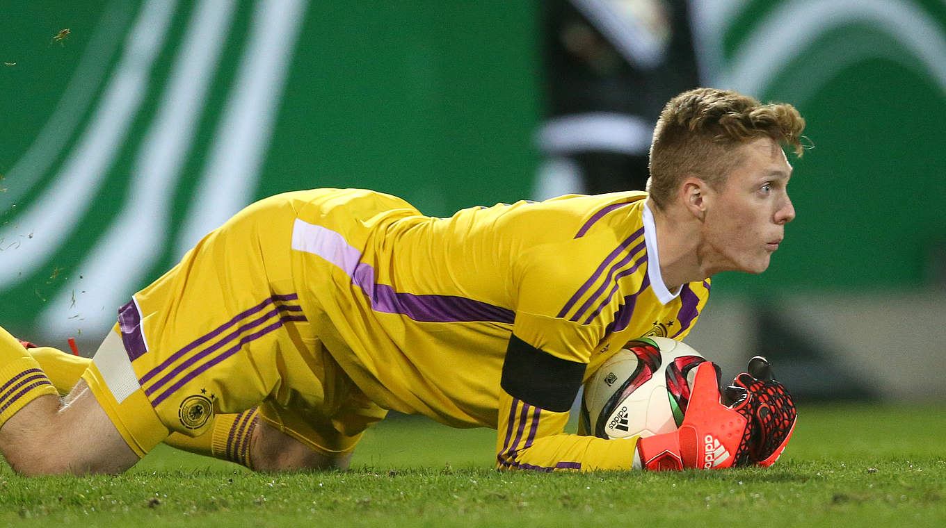 Florian Müller kept a clean sheet for the Germany U19s.  © 2015 Getty Images