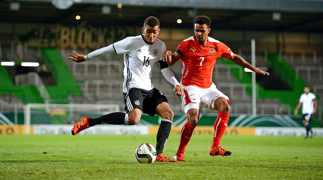 Starke Leistung bei der U 21 gegen Österreich: Fortunas Kevin Akpoguma (l.) © 2015 Getty Images