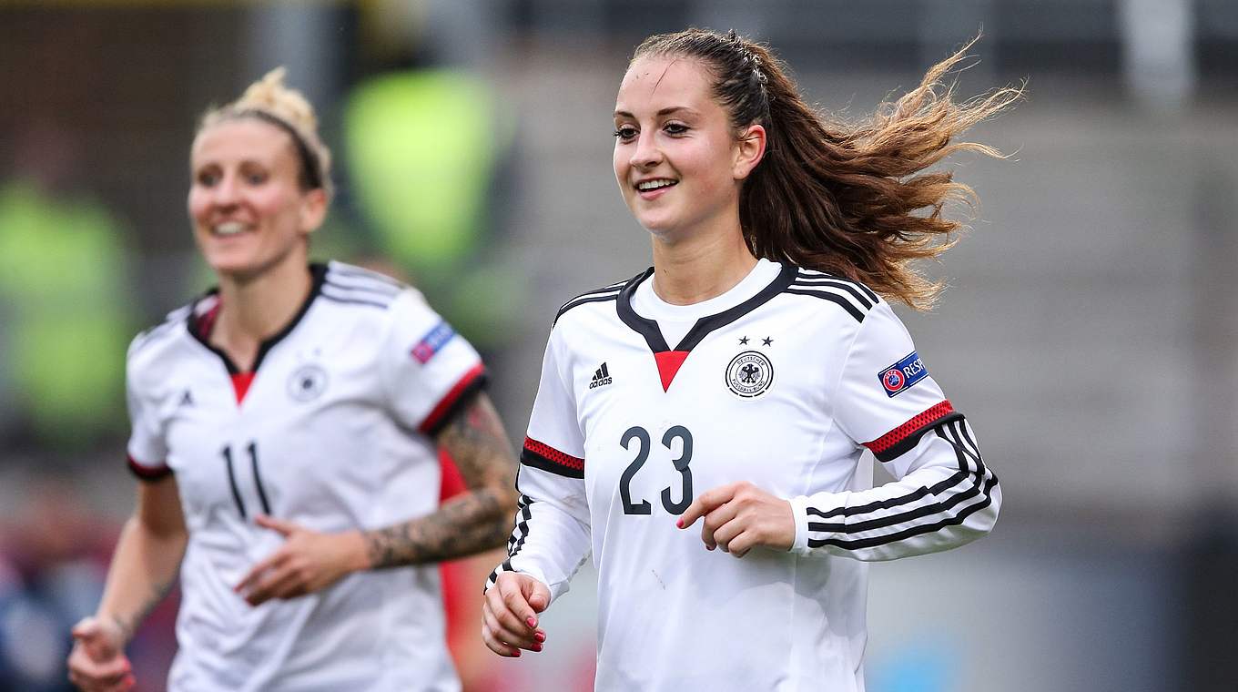 Unsere fünf Gewinner erleben Sara Däbritz und Co. live im Stadion © 2015 Getty Images