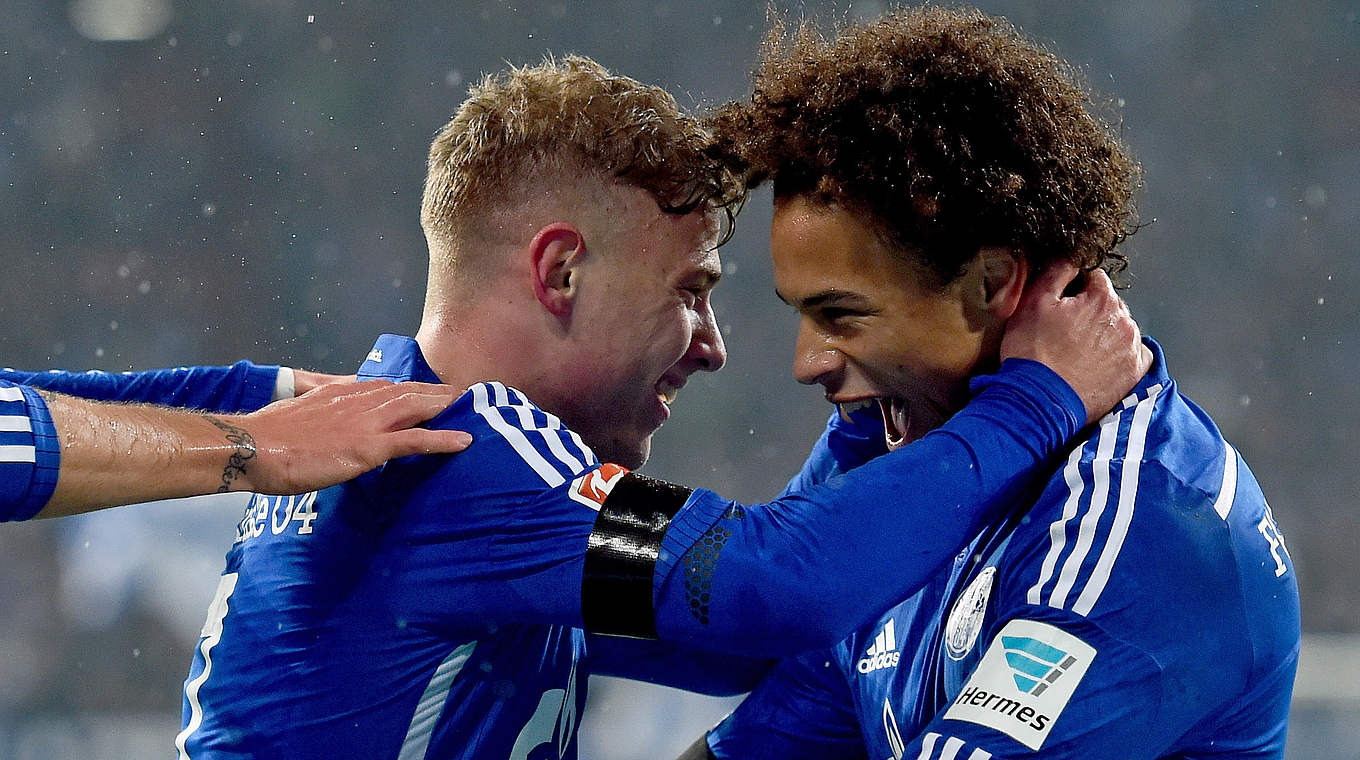 Max Meyer equalised for Schalke before the break © 2015 Getty Images