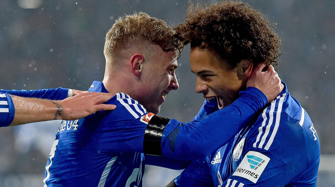 Max Meyer grabbed Schalke's goal © 2015 Getty Images