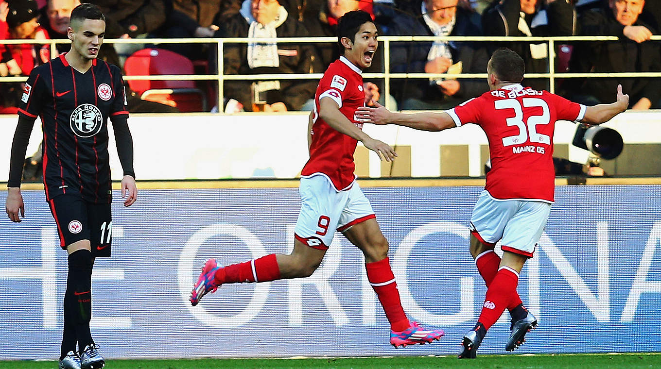 Yoshinori Muto scored against for Mainz as they claimed a derby win over Frankfurt © 2015 Getty Images