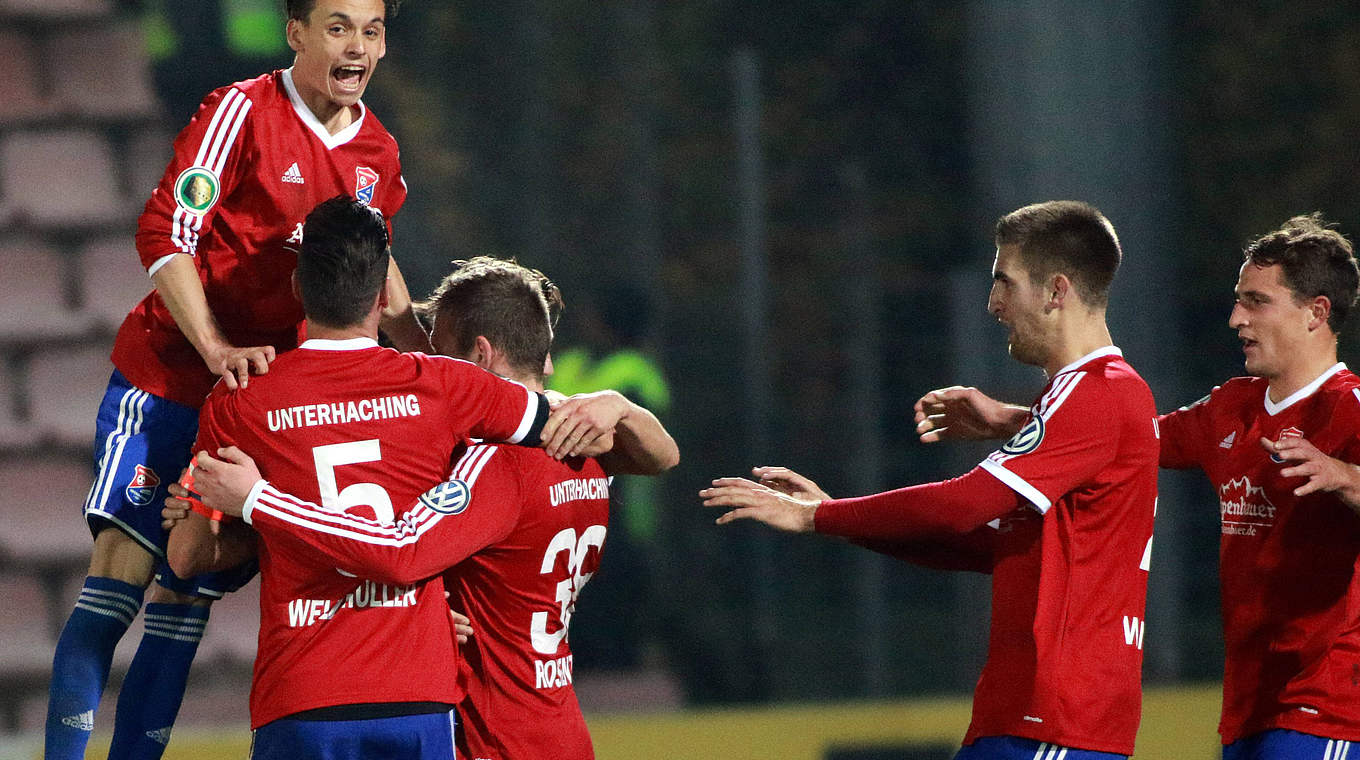 Derby in München: Unterhaching gastiert an der Grünwalder Straße bei Bayern II © imago/Lackovic