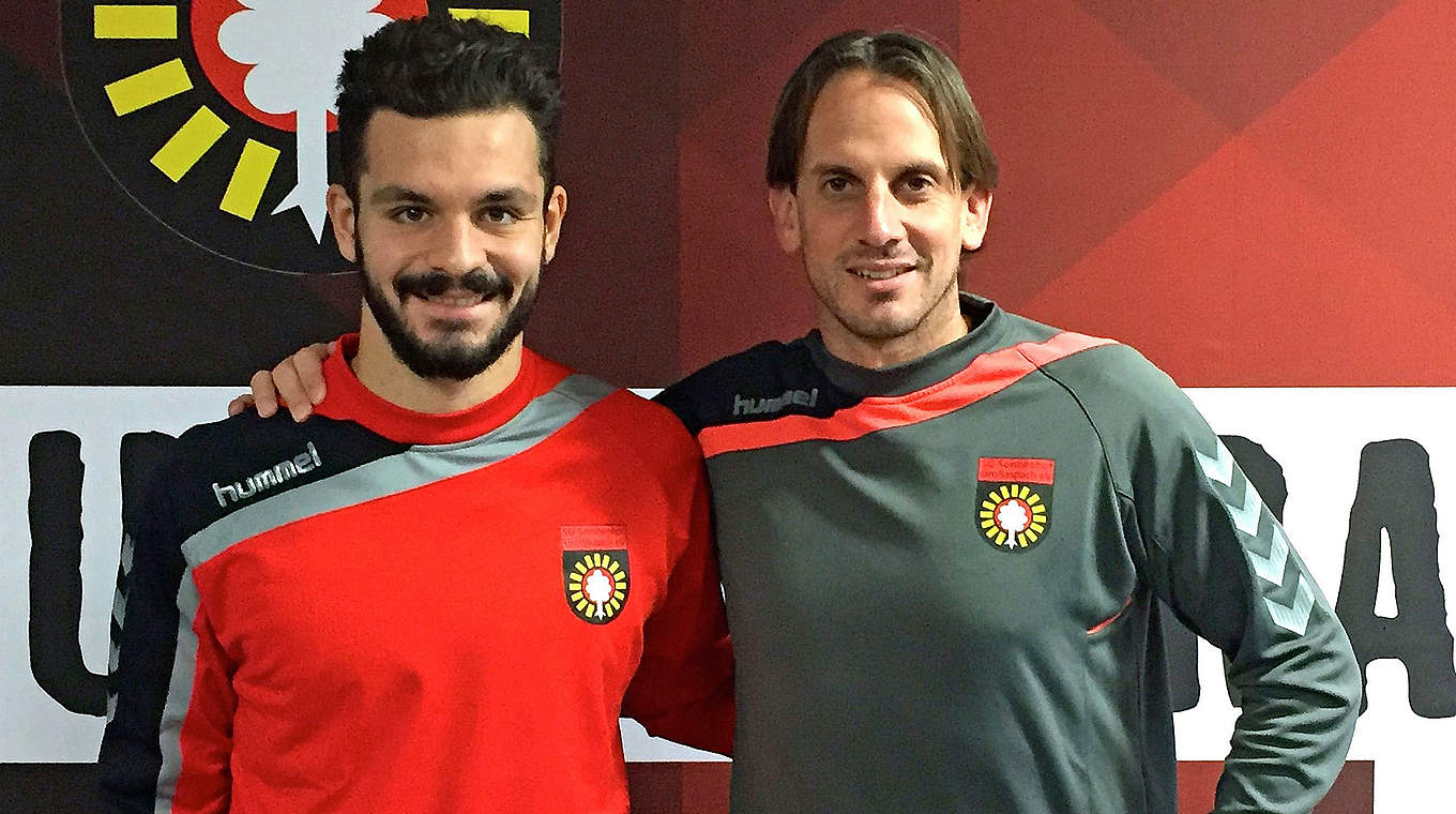 Zugang in Großaspach: Spyros Fourlanos (l.) mit Trainer Rüdiger Rehm © SG Sonnenhof Großaspach