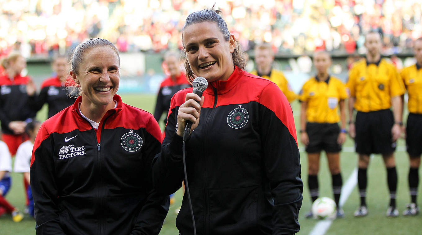2014 und 2015 im Tor der Portland Thorns: Ex-Weltfußballerin Nadine Angerer (r.) © imago/ZUMA Press