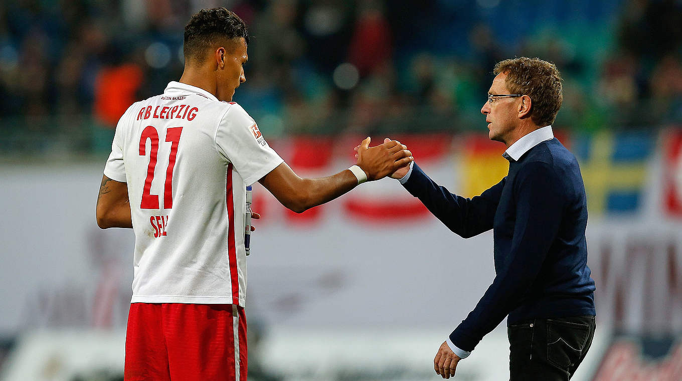 Dreier gegen Schlusslicht Duisburg: Davie Selke (l.) und RB-Trainer Ralf Rangnick © 2015 Getty Images