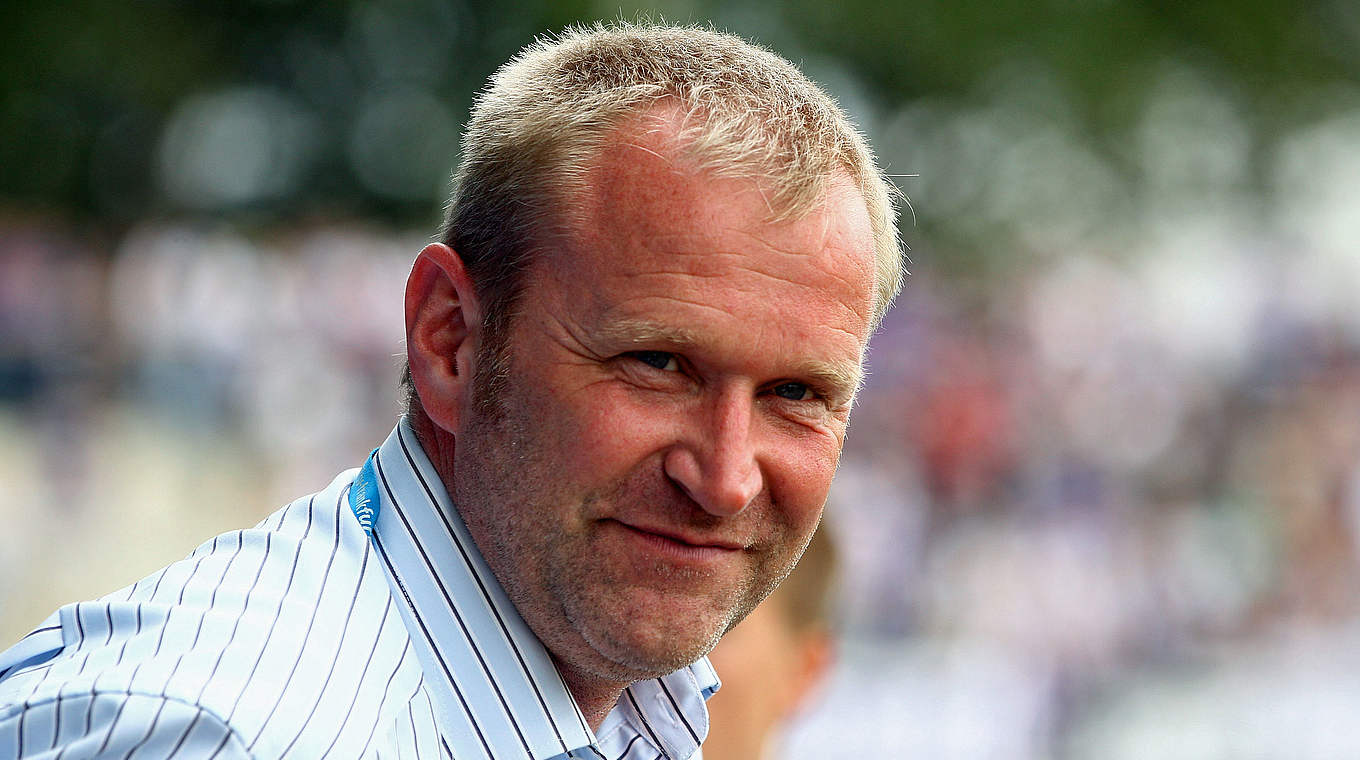 Neuer Geschäftsführer Sport in Kiel: Uwe Stöver  © 2011 Getty Images